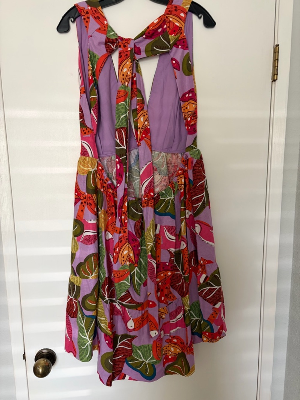 Women’s Lavender Tropical Halter Sundress with Tie Back NWOT - Picture 2 of 3